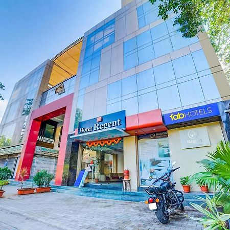 FabHotel Regent Inn Pimpri-Chinchwad Buitenkant foto